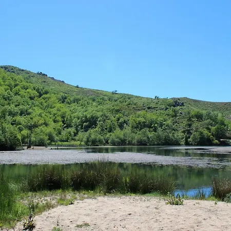 Casa Do Castanheiro Outeiro (Tras-Os-Montes)