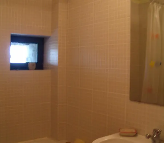 Casa Do Castanheiro Outeiro (Tras-Os-Montes)